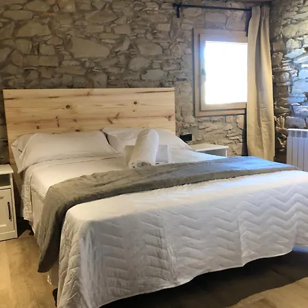 Masia El Bosquet Chalet *