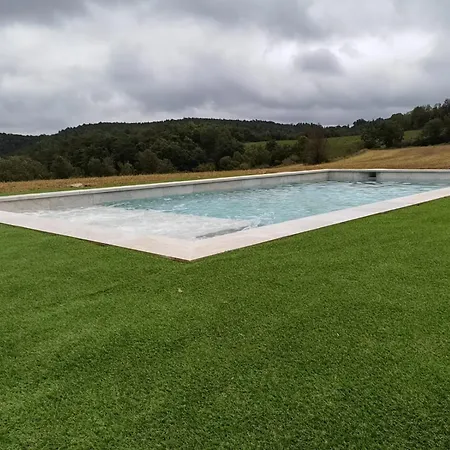 Masia El Bosquet Chalet *